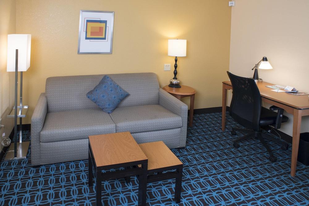 Fairfield Inn And Suites וויט ריבר ג'אנקשן מראה חיצוני תמונה