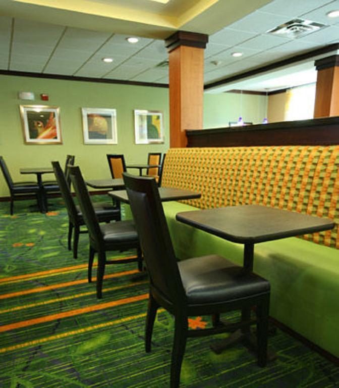 Fairfield Inn And Suites וויט ריבר ג'אנקשן מראה חיצוני תמונה