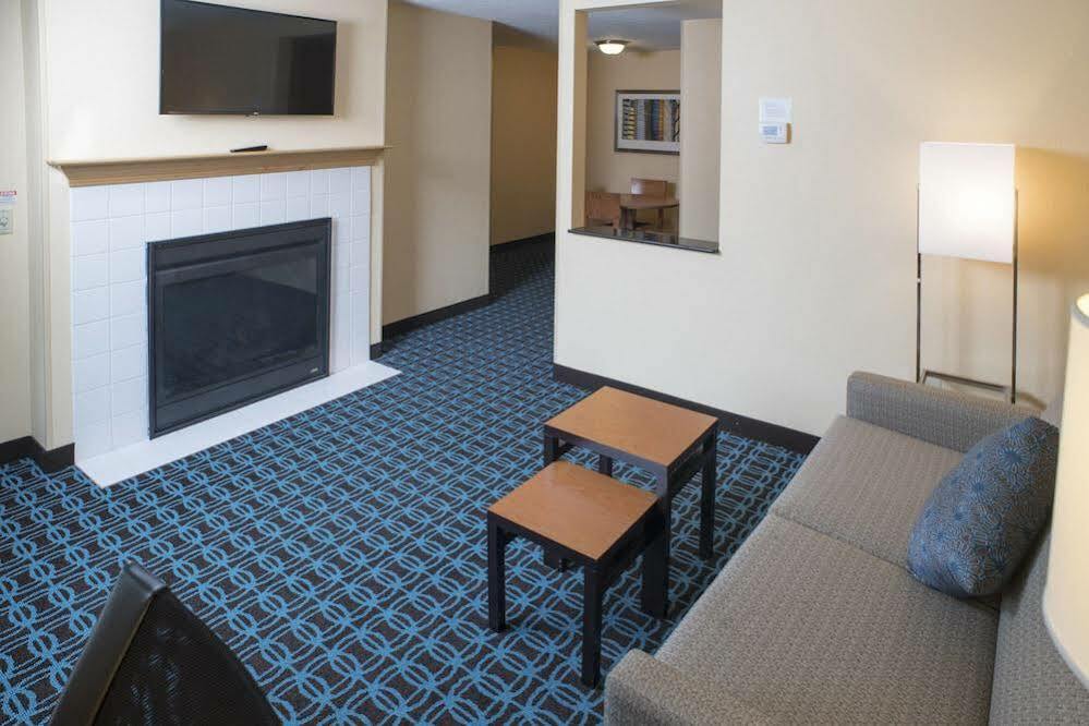 Fairfield Inn And Suites וויט ריבר ג'אנקשן מראה חיצוני תמונה