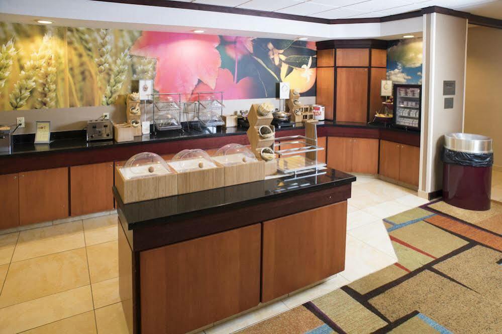 Fairfield Inn And Suites וויט ריבר ג'אנקשן מראה חיצוני תמונה